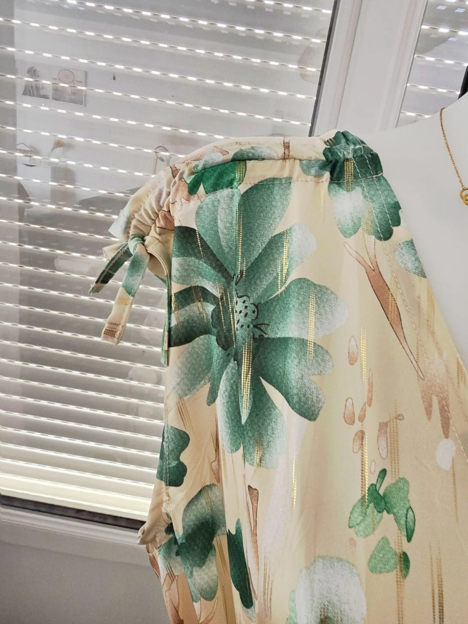 Robe magique jaune menthe dorée  – photo 4